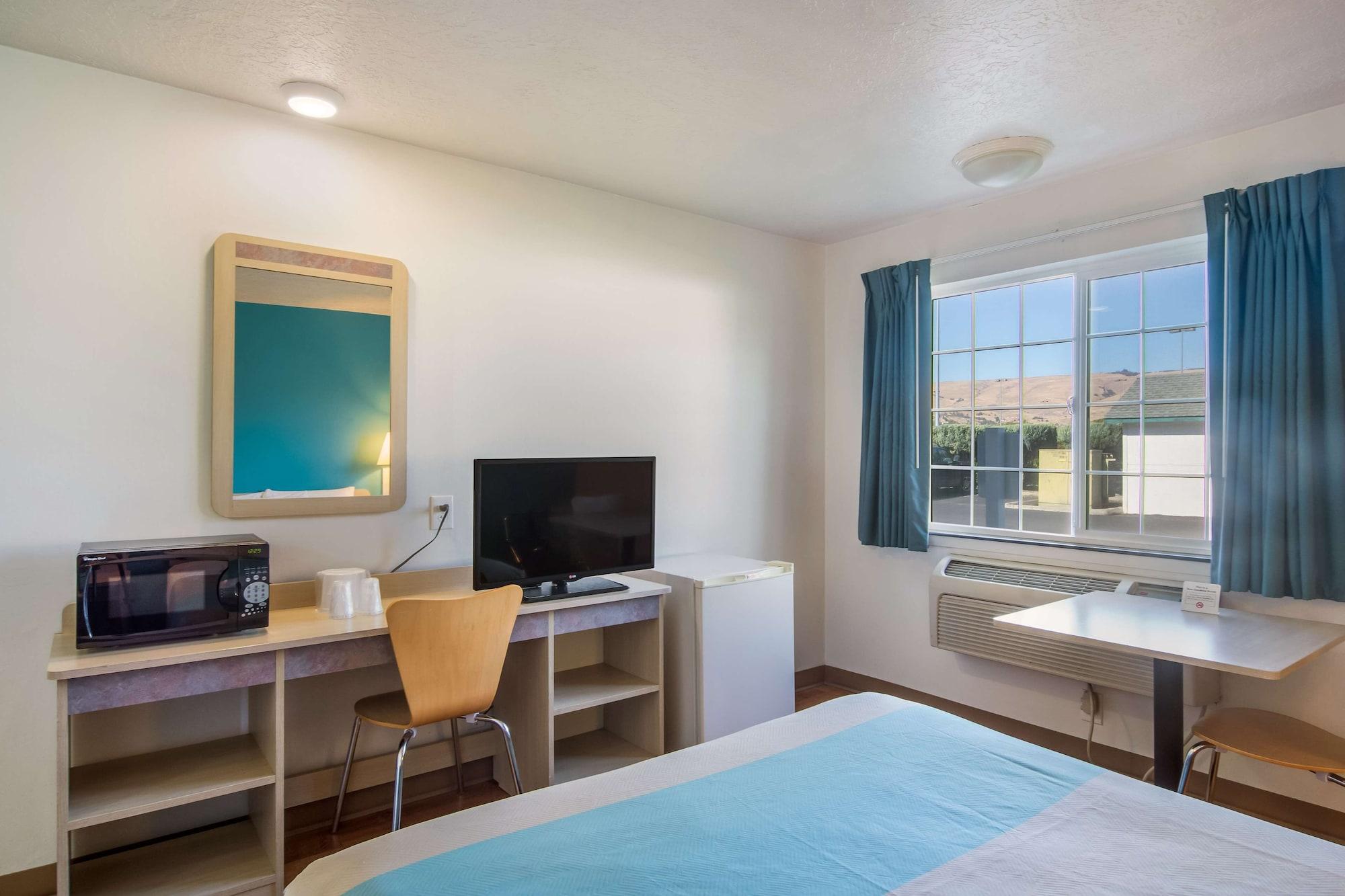 Motel 6-The Dalles, Or Zewnętrze zdjęcie
